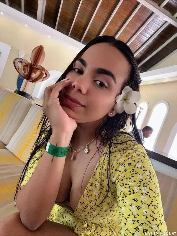 Cesilia Carolina, 26