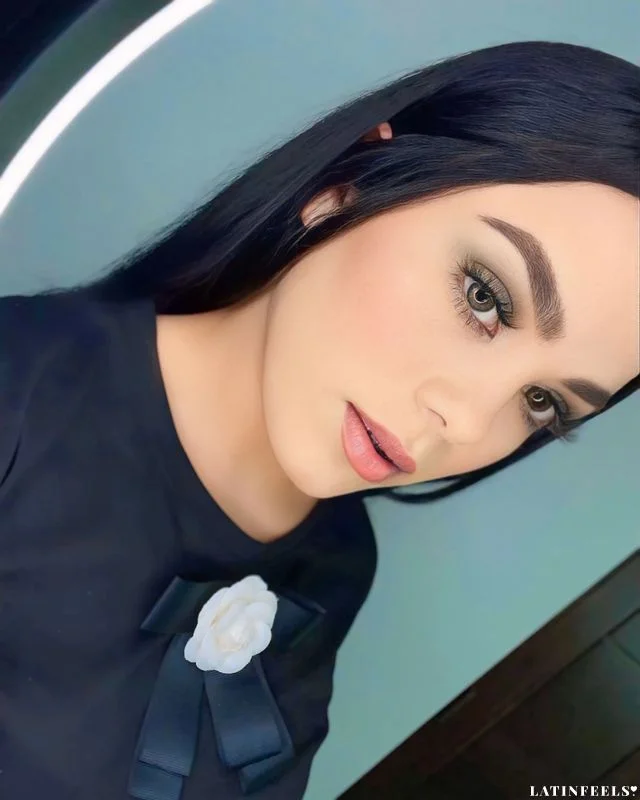 Cesilia Carolina, 26